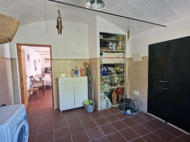 Finca rústica con dos viviendas, piscina y 56.000 m2 de tierras de regadío a 10 minutos de Jerez — 38
