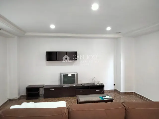 SE VENDE CHALET EN ELCHE — 8