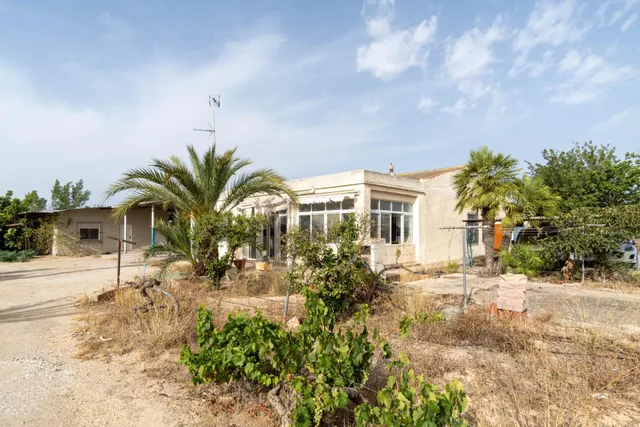 🏡 Casa de Campo de 150 metros con porche, con Nave de 240 me - foto 4