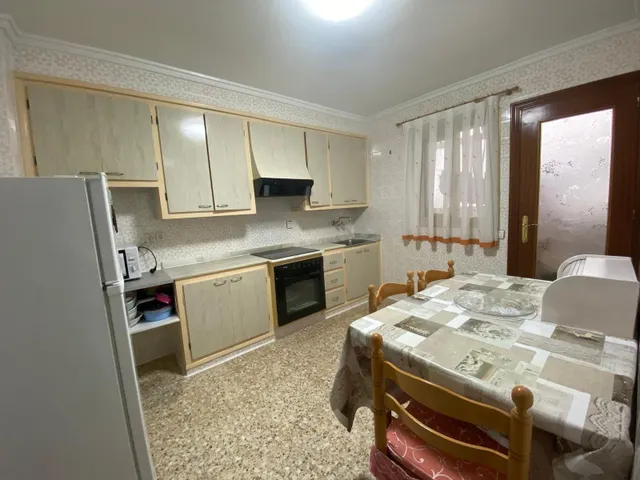 Piso en toscar  para entrar a vivir con 4 habitaciones y ascensor, posibilidad de alq/compra — 10