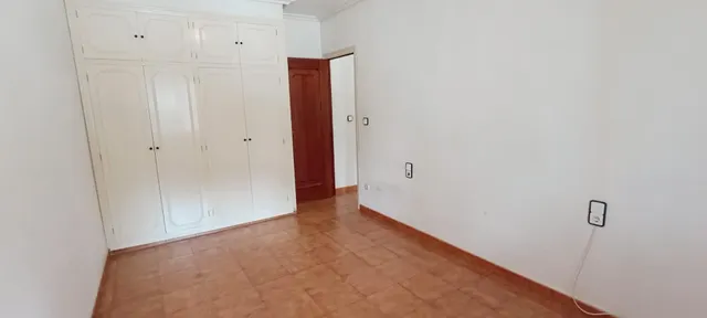 Dos casas en  una  peña las aguilas -Elche — 45