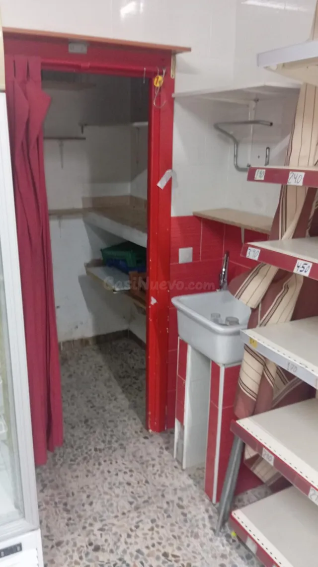 LOCAL COMERCIAL EN ALQUILER – LISTO PARA EMPEZAR - foto 5