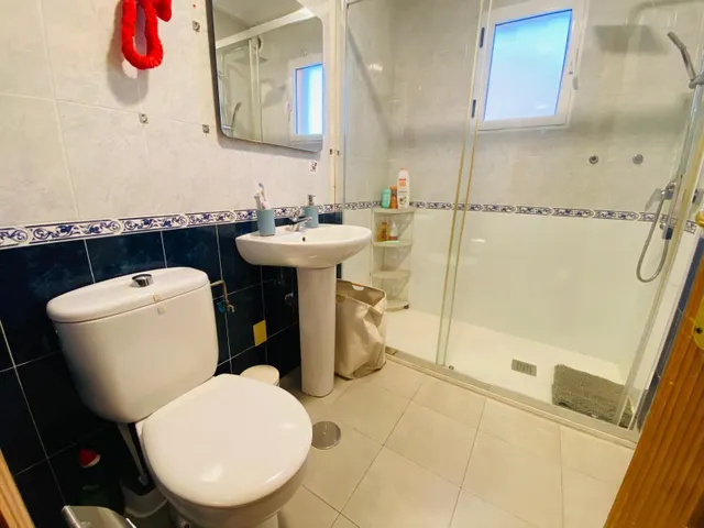 Apartamento de 2 dormitorios con terraza y piscina en El Edén, Guardamar del Segura — 12