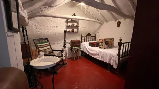 Casa de pueblo amueblada en calle peatonal céntrica — 21