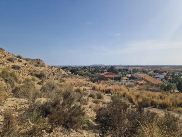 Oportunidad Única en Mutxamel: Parcelas Urbanas con Vistas Espectaculares — 3