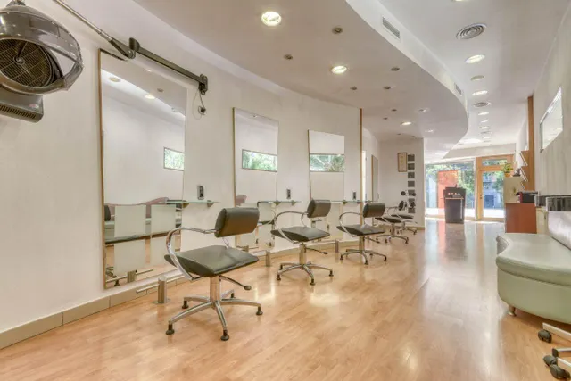 Local comercial 68m² en venta - L\'Eixample — 6