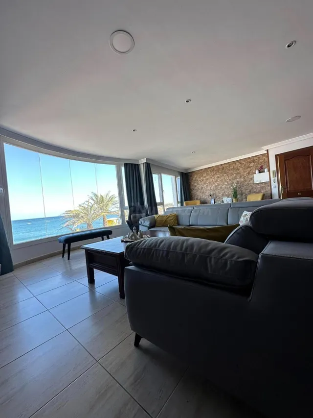 Espectacular Apartamento de 153 m2 en Primera Línea de Playa - foto 5