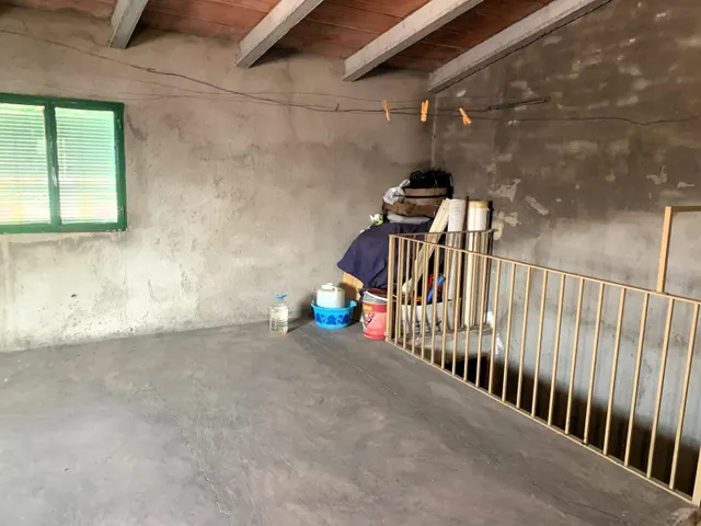 CASA EN VALDEOBISPO — 18