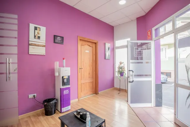 LOCAL CON POSIBILIDAD DE CAMBIO DE USO A VIVIENDA EN TOSCAL LONGUERA — 8