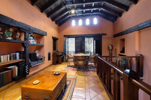 CASA DE LUJO EN LA ZUBIA — 33