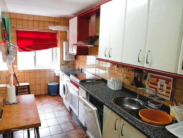 Piso 3 habitaciones 86m² en alquiler - Cruz Roja - Capuchino - foto 2