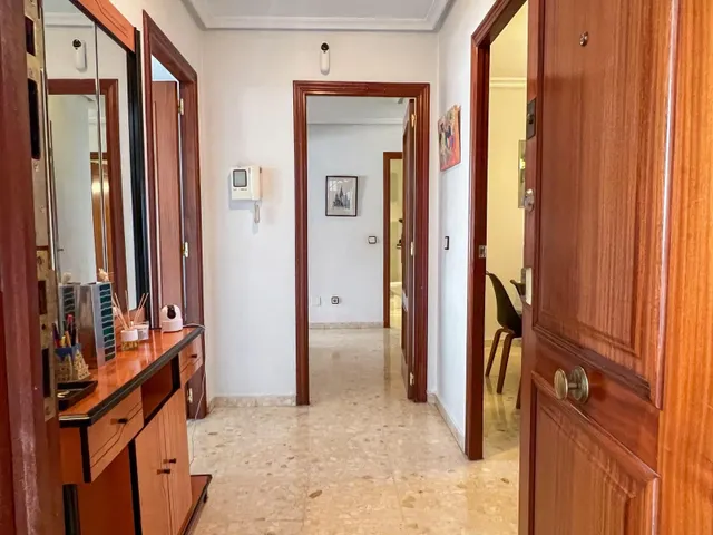 PISO DE CUATRO habitaciones EN EL CARMEN — 26