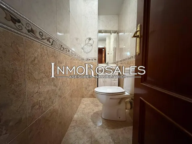 PISO EN VENTA EN AVENIDA DE ROSALES — 26