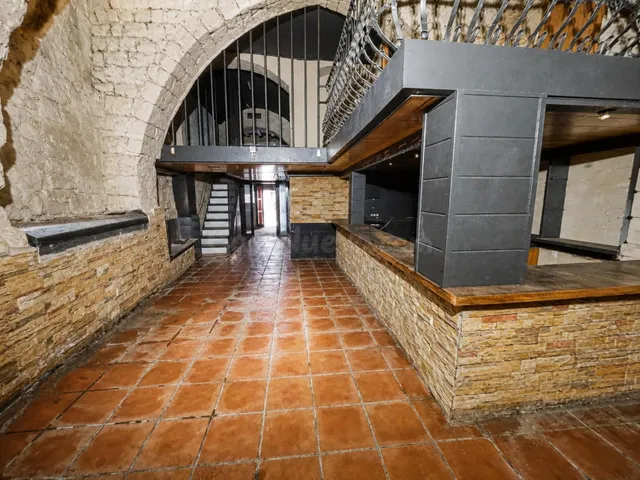 SE VENDE LOCAL COMERCIAL EN MANRESA, ZONA CARRETERA DE VIC - foto 2