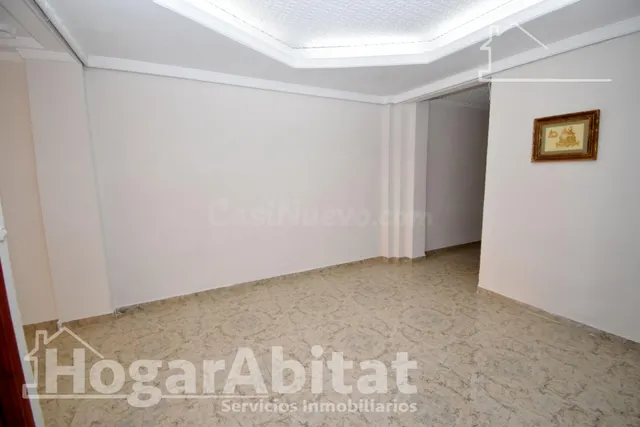 ¡EN PLENO CENTRO! GRAN CASA SEMIREFORMADA CON DOS TERRAZAS - foto 4