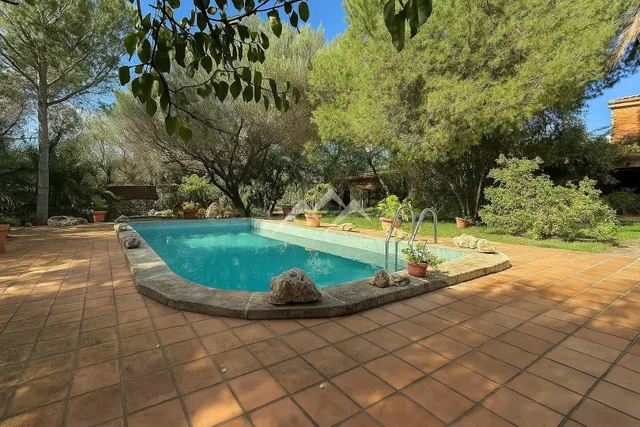 Finca Rústica de 1.100 m2 con casa de piedra y piscina en Sa - foto 2