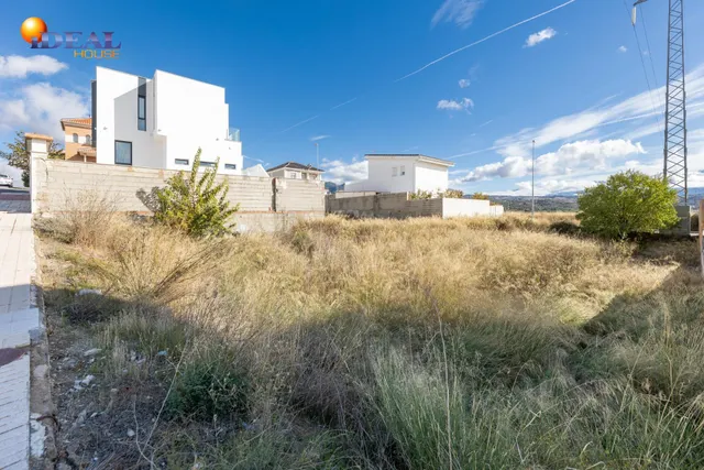TERRENO A LA VENTA EN PELIGROS — 3