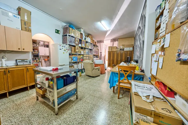 Bajo Comercial Santa Fe en esquina — 24