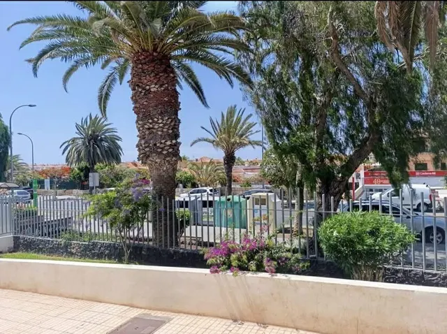 Apartamento de dos dormitorios en Costa del Silencio - foto 4