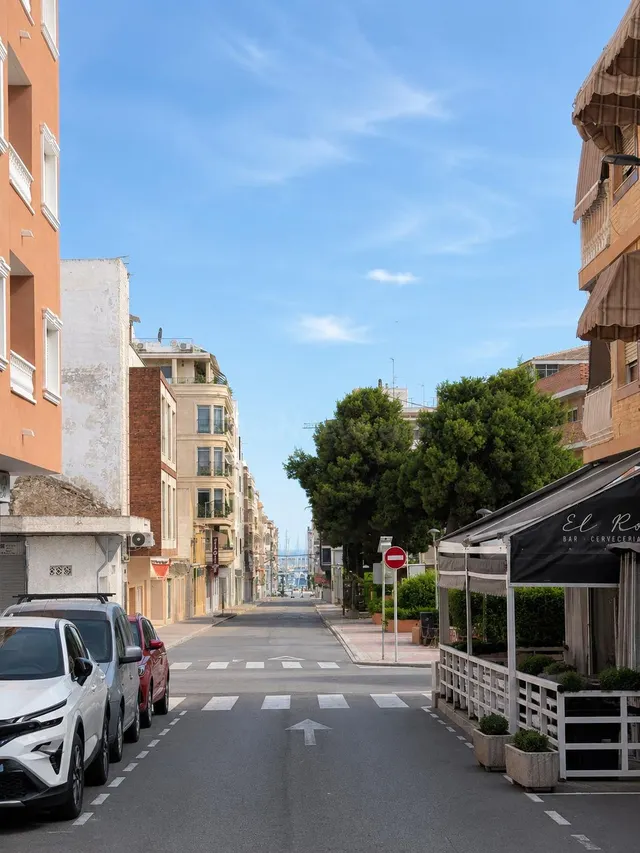 ESTUDIO-TORREVIEJA-CENTRO-700 M DE LA PLAYA-