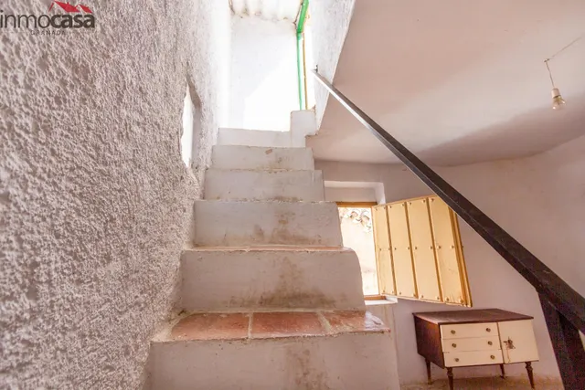 CASA DE PUEBLO EN PADUL PARA REFORMAR!!! — 48