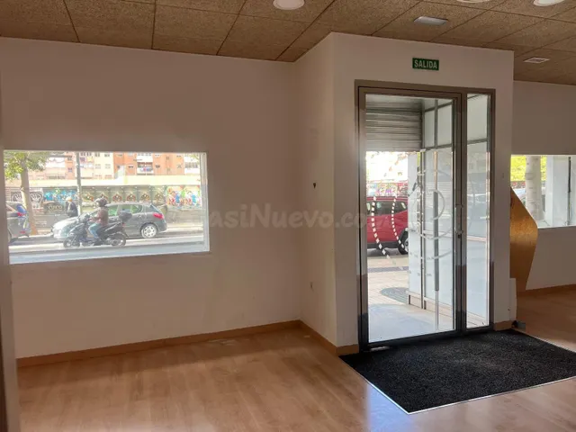LOCAL COMERCIAL EN RAMÓN Y CAJAL — 4