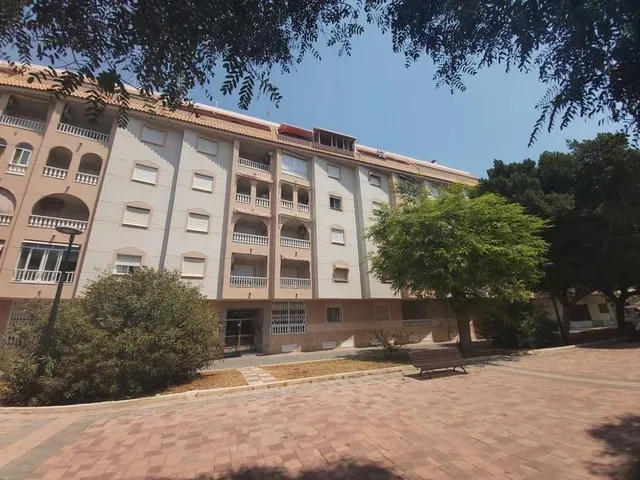 Apartamento con vistas al mar 2 dormitorios - Playa Naufragos- Torrevieja — 3