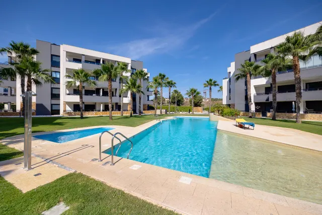 APARTAMENTO DE LUJO EN ORIHUELA COSTA — 46
