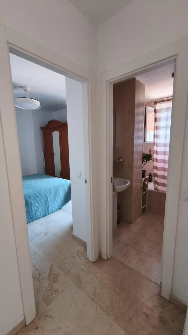Ático con terraza de 35 m2 y vistas al mar en marina del carmen, Algeciras — 11