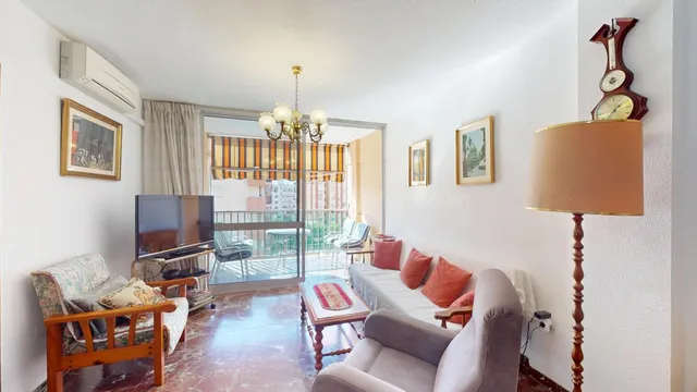 Piso en venta en Fuengirola Centro, 4 dormitorios, terraza,  - foto 3