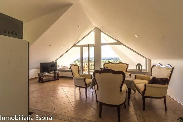Impresionante Chalet en Abegondo con Vistas al Valle . — 40