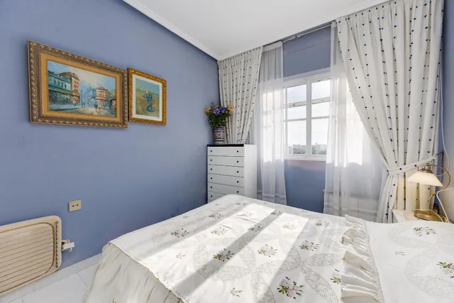 Luminoso apartamento, con gran solárium privado y vistas, en "La Mata", Torrevieja — 19