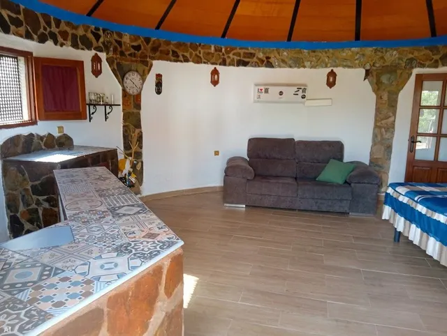 Chalet con piscina, bungalow y 2.500 m2 de parcela en Urbanización La Rocilla — 25