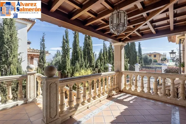INCREÍBLE CHALET INDEPENDIENTE EN ZONA PRIVILEGIADA — 5
