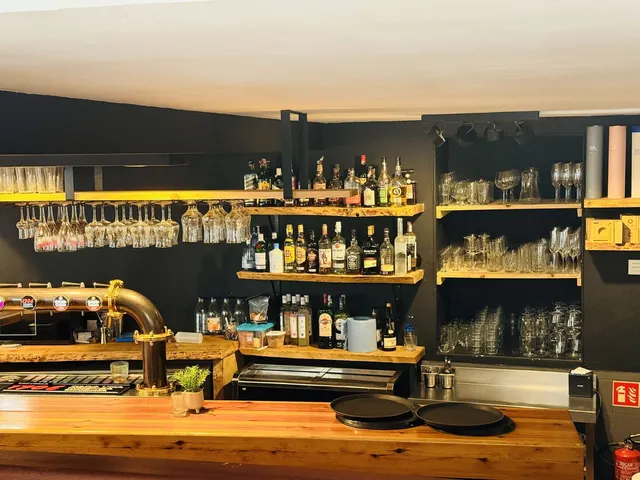Restaurante 150m² en venta - Marbella — 24