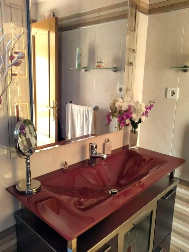 Chalet adosado con piscina y jardín en Urbanización San Luis, Málaga — 12