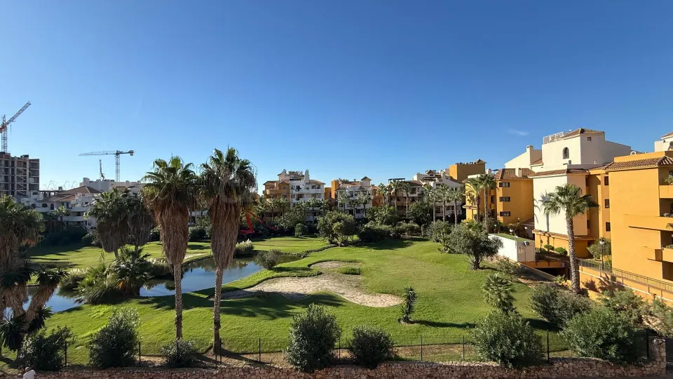 Apartamento  en Tercera planta vistas abiertas en Punta Prima