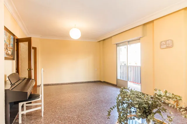 VIVIENDA CON GRAN PATIO PRIVADO FRENTE AL NUEVO HOTEL BARCELÓ 5★ — 26