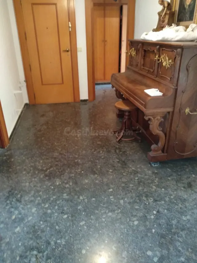 PISO PARA REFORMAR CON VISTA AL PARQUE ABELARDO SANCHEZ - foto 3
