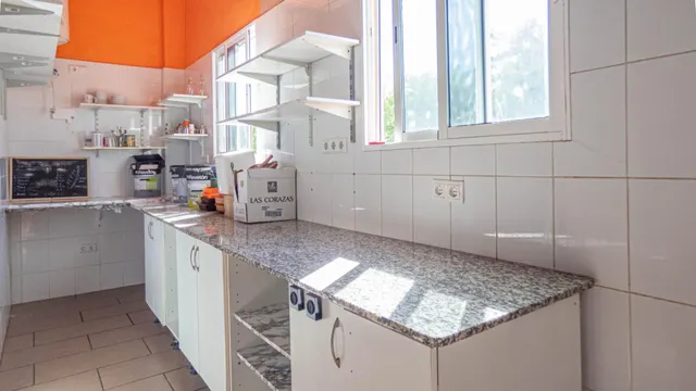 Local comercial 66m² en venta - Comunidad valenciana — 12