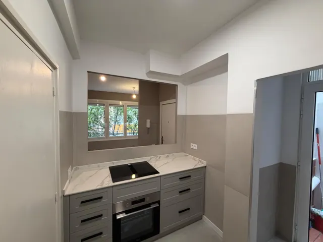 Piso reformado de 3 habitaciones con patio en Gràcia — 49