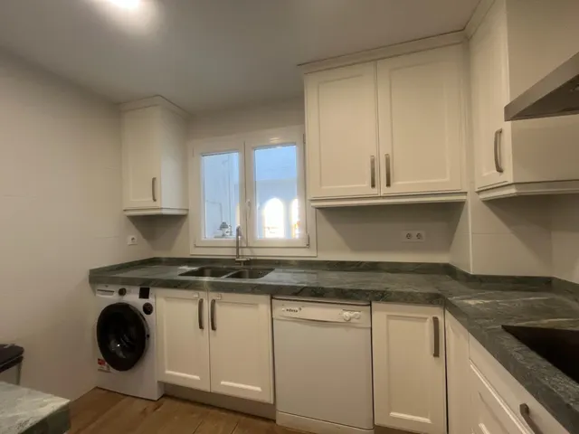 ESPECTACULAR PISO DE 5 DORMITORIOS EN LA MEJOR ZONA DEL PUERTO DE SANTA MARIA — 22
