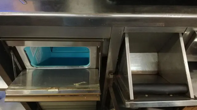 Bar en funcionamiento. Ave maría — 14