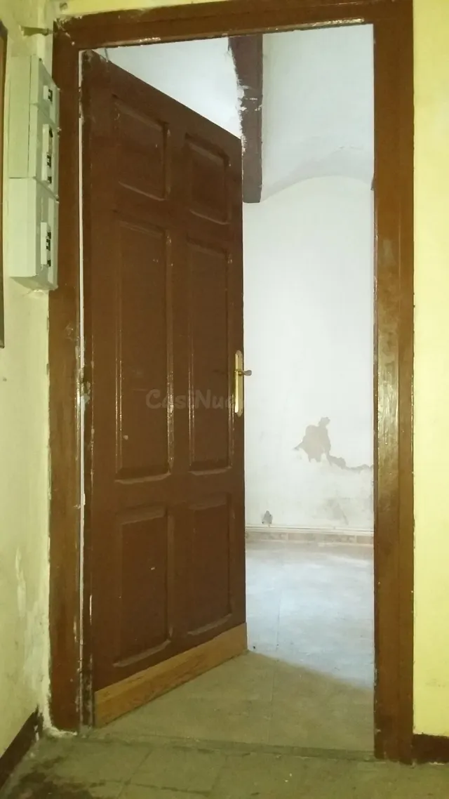 VENDO CASA PARA REHABILITAR EN PLAZA ALMEHORA - foto 2