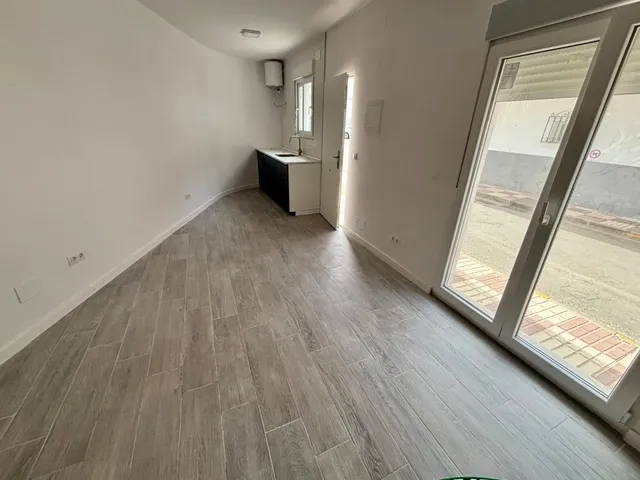 Local en venta centro de arroyo de la miel — 9