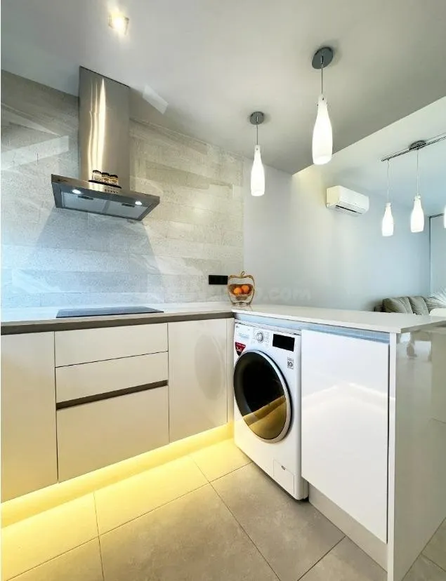 Se vende ático de 2 dormitorios en la primera planta con solárium privado en Oasis Beach XII, El Raso, Guardamar del Segura — 10