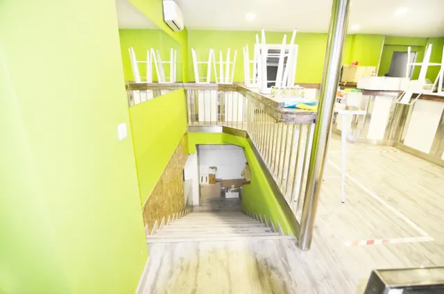 Urbis te ofrece un local comercial en venta en zona Centro, Salamanca. — 12