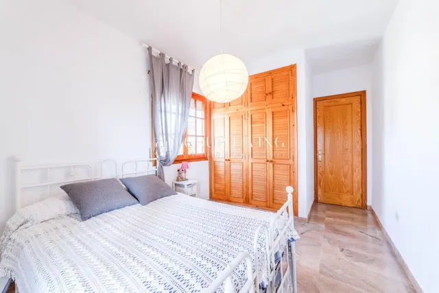 ELEGANTE CASA ESQUINERA DE ESTILO INGLÉS CON VISTAS AL MAR — 19