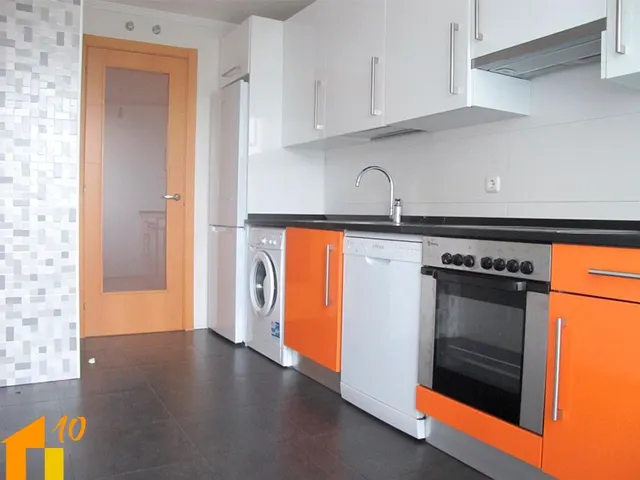 Piso en alquiler zona Sur, cuatro dormitorios y tres baños con garaje y trastero. — 12
