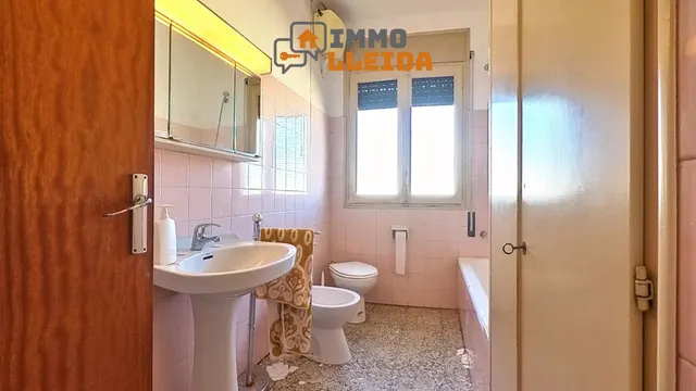 OPORTUNIDAD Casa con mucho terreno y varios garajes — 19